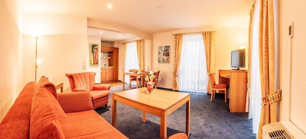 Akzent Hotel Atrium Baden Бад Кроцинген Екстериор снимка